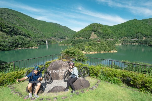 せっかくなので石碑と記念撮影